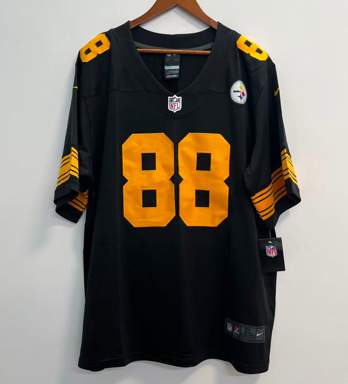 Pat Freiermuth Pittsburgh Steelers official NFL Nike color product image 2