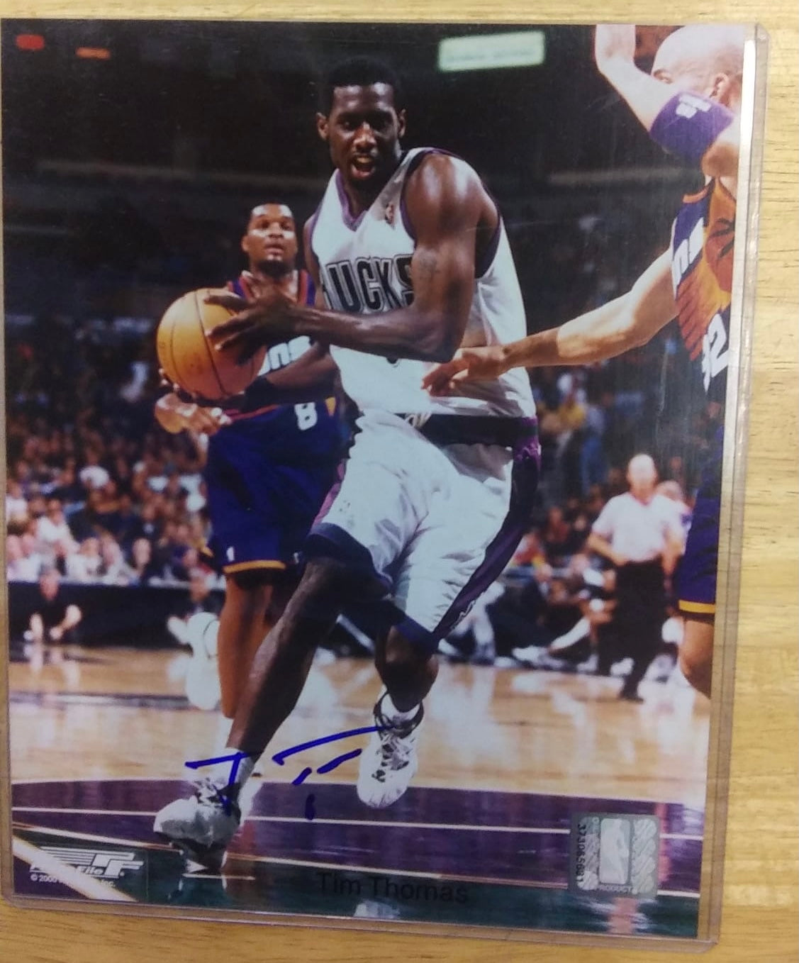 Tim Thomas Milwaukee Bucks Autographed 8x10 photo with COA product image 1
