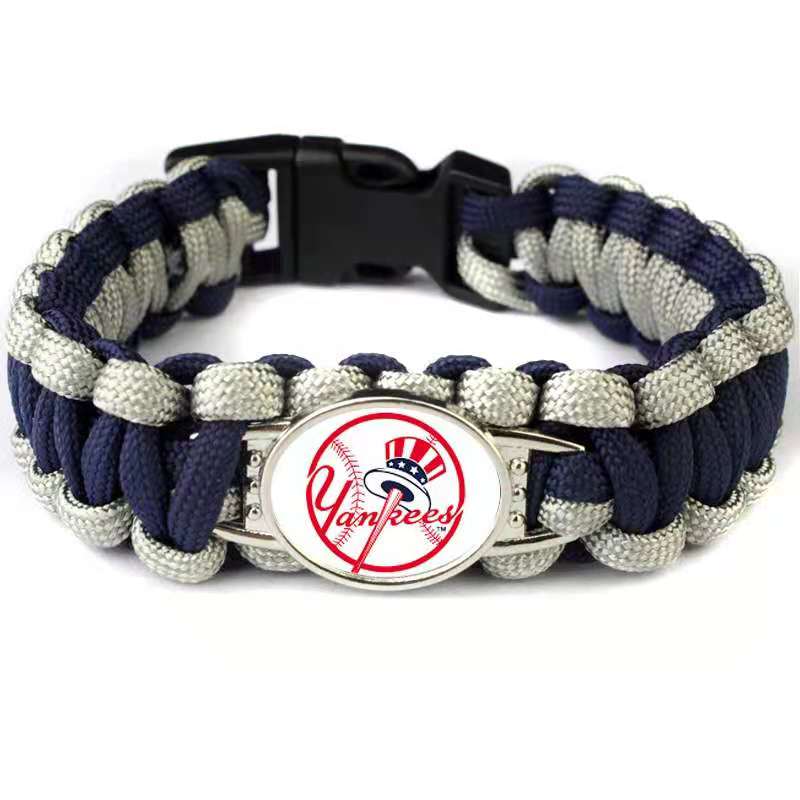 New York Yankees snap clasp bracelet product image 1