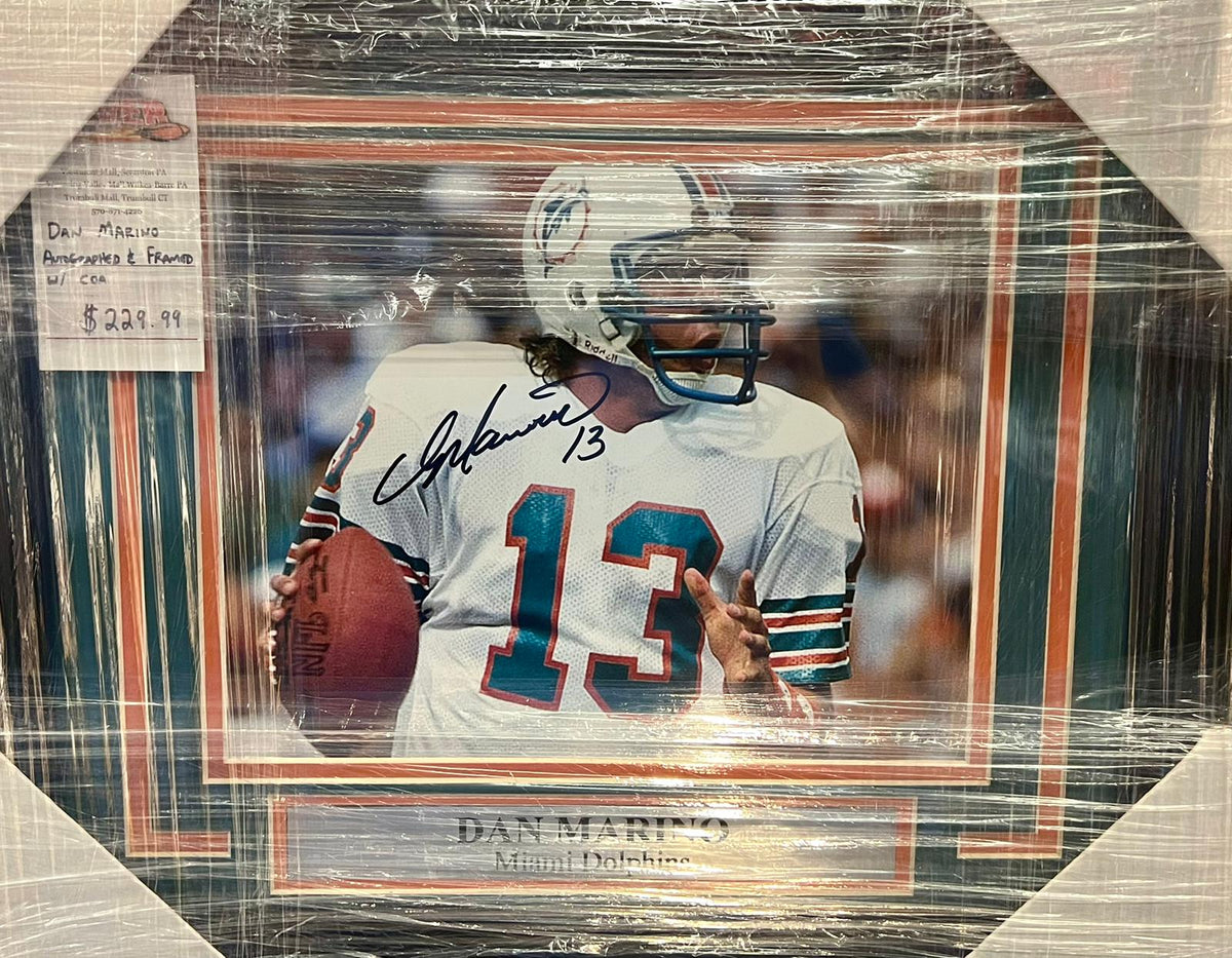 Dan Marino Miami Dolphins Autographed 8x10 photo framed product image 1