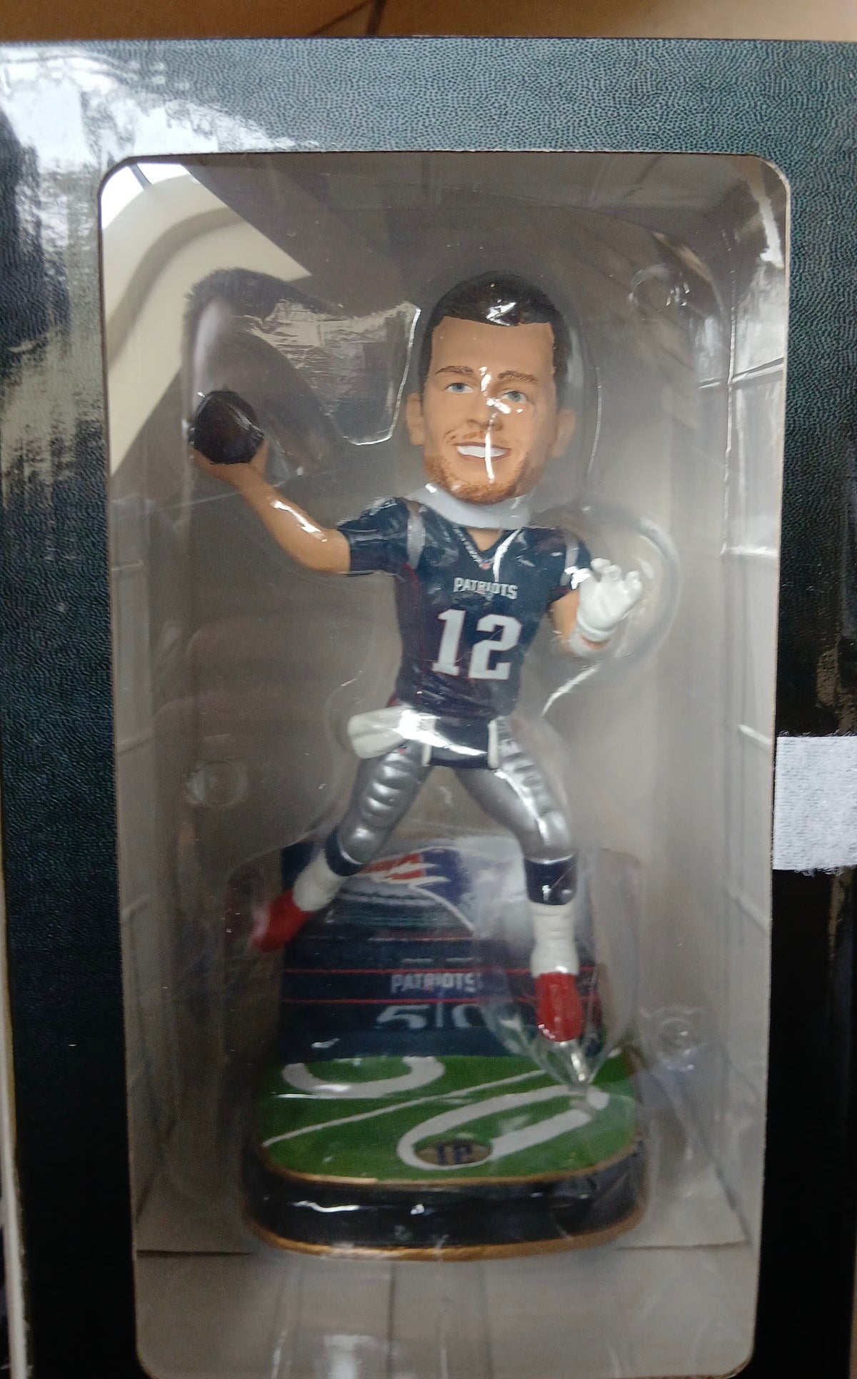 Tom Brady New England Patriots Locker Bobblehead Forever product image 4