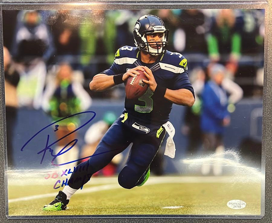 Russell Wilson Seattle Seahawks Autographed 8x10 photo with product image 1