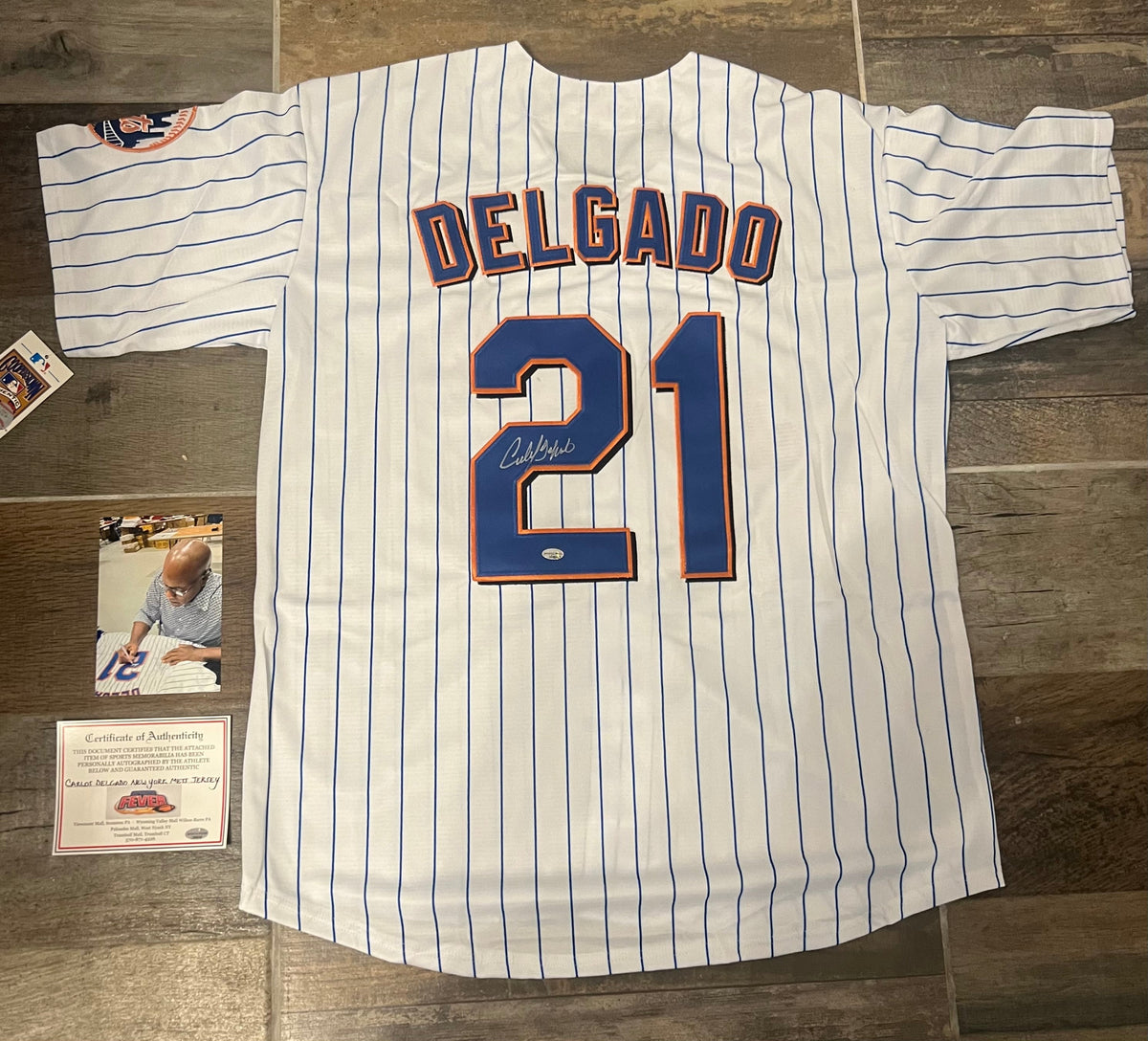 Carlos Delgado autographed New York Mets jersey COA & Photo product image 1